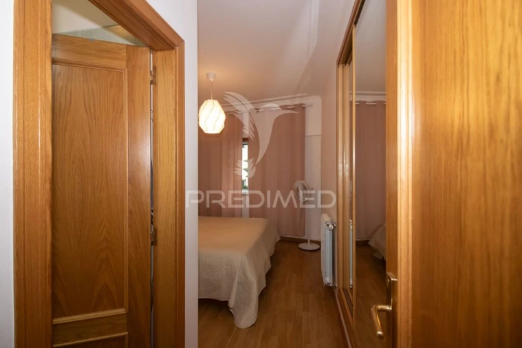 Apartamento T3 para Venda em Carregado e Cadafais Foto 8