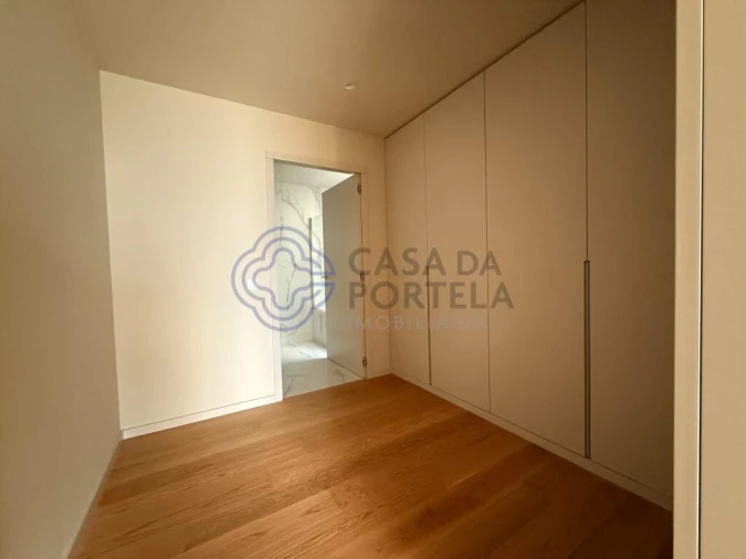 Apartamento T4 para Venda em Santa Marinha e São Pedro da Afurada Foto 14