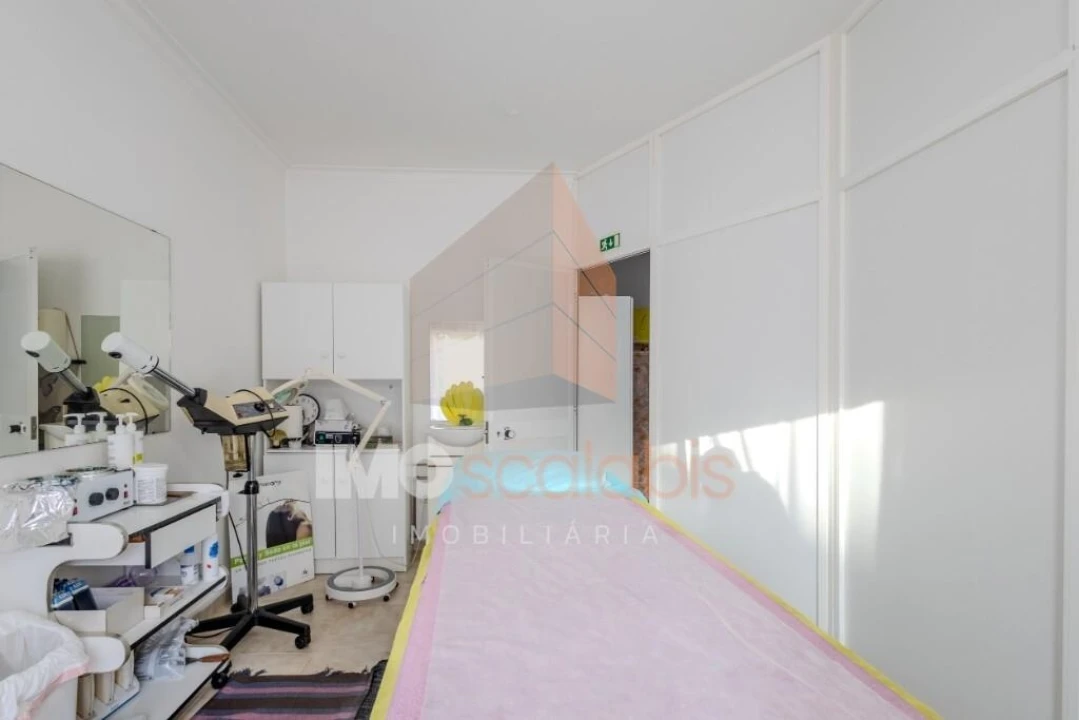 Loja para Venda em Romeira e Várzea Foto 7