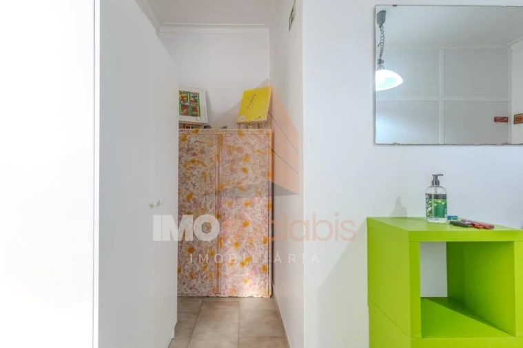 Loja para Venda em Romeira e Várzea Foto 8