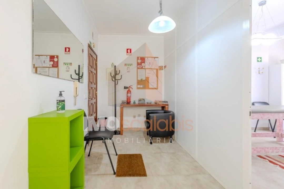 Loja para Venda em Romeira e Várzea Foto 1