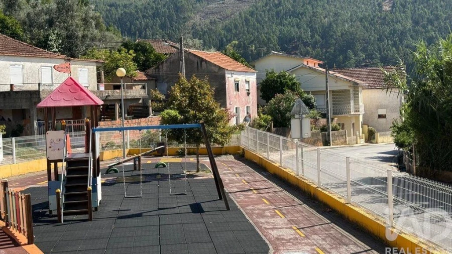 Quinta T2 para Venda em Miranda do Corvo Foto 16