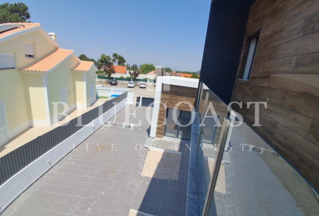 Moradia T5 para Venda em Azeitão (São Lourenço e São Simão) Foto 17
