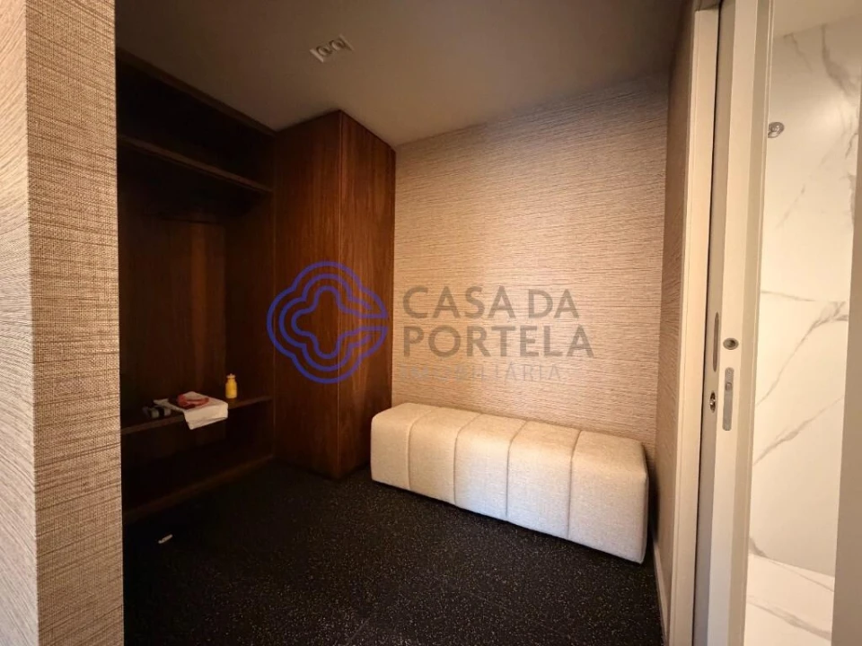 Apartamento T4 para Venda em Santa Marinha e São Pedro da Afurada Foto 16