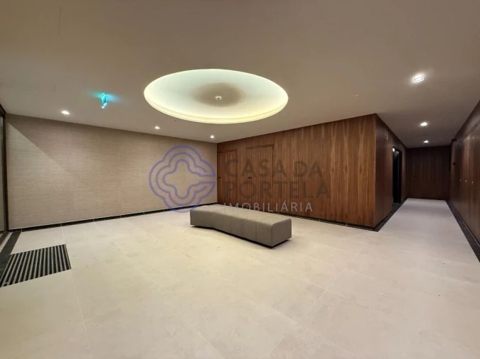 Apartamento T4 para Venda em Santa Marinha e São Pedro da Afurada Foto 12