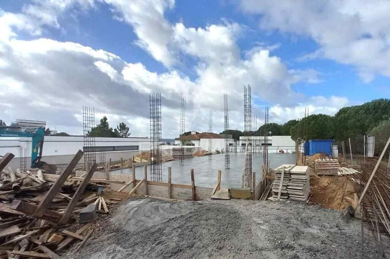 Moradia T4 para Venda em Constancia Foto 7