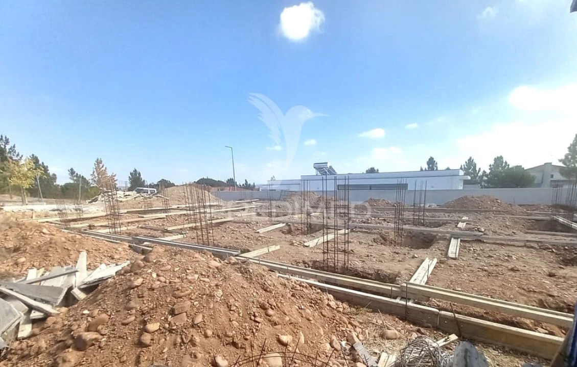 Moradia T4 para Venda em Constancia Foto 4