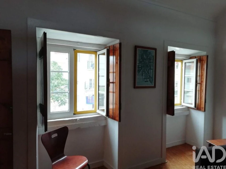 Apartamento T1 para Venda em Seixal, Arrentela e Aldeia de Paio Pires Foto 3