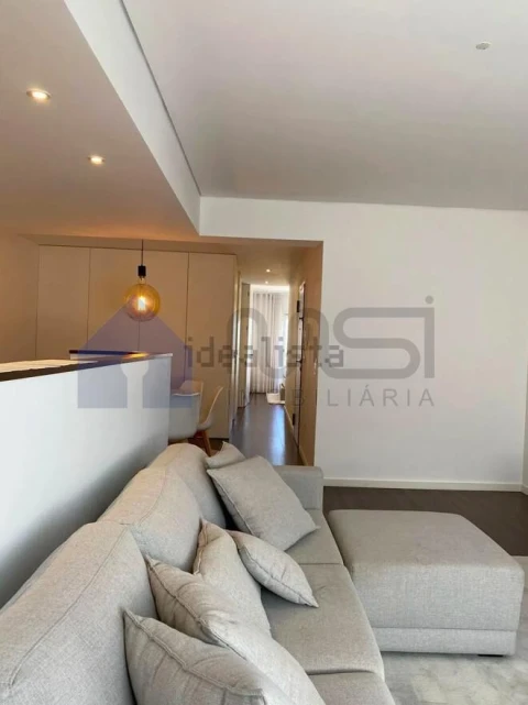 Apartamento T2 para Arrendamento em Paranhos