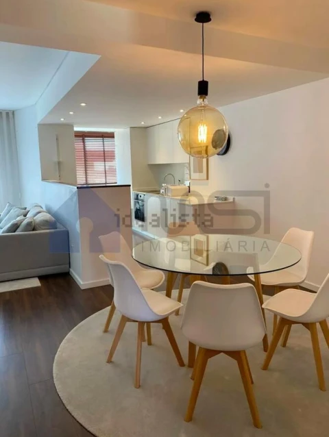 Apartamento T2 para Arrendamento em Paranhos