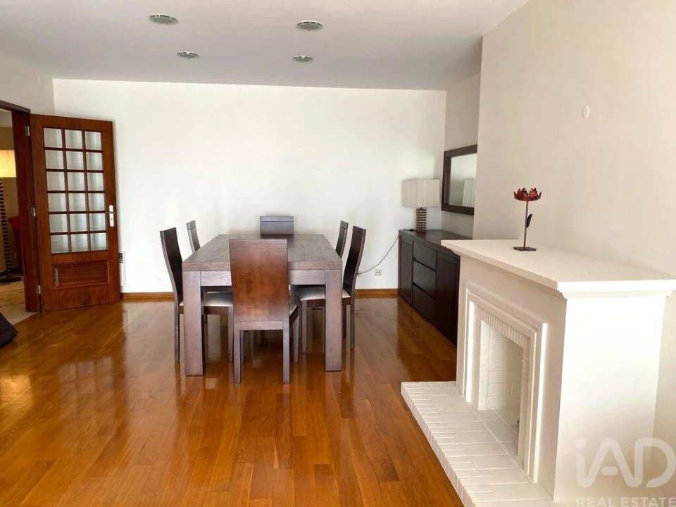 Apartamento T4 para Arrendamento em Cedofeita, Santo Ildefonso, Sé, Miragaia, São Nicolau e Vitória Foto 9