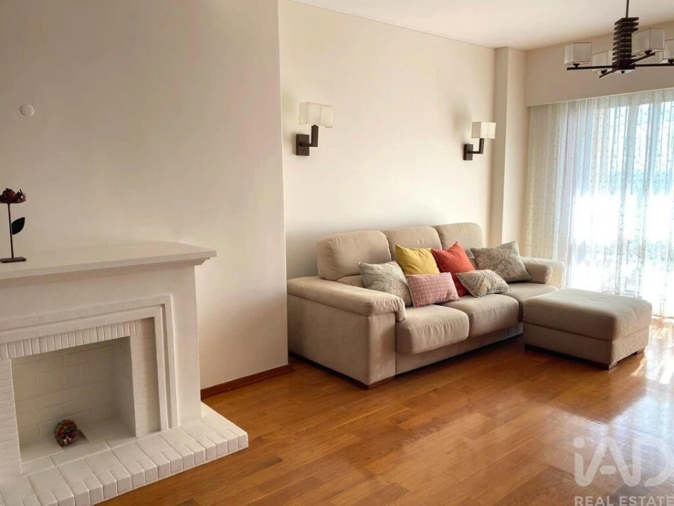 Apartamento T4 para Arrendamento em Cedofeita, Santo Ildefonso, Sé, Miragaia, São Nicolau e Vitória Foto 2