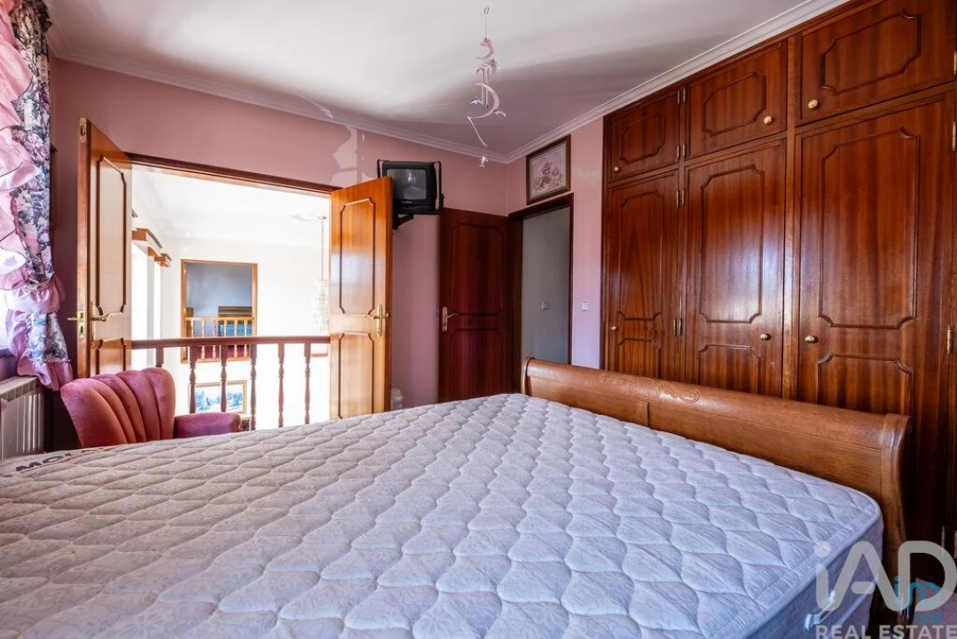 Moradia T4 para Venda em Figueira de Lorvão Foto 28