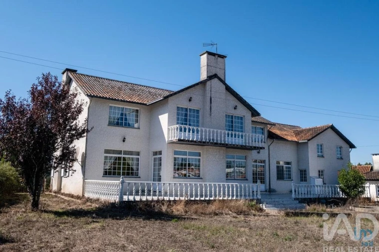 Moradia T4 para Venda em Figueira de Lorvão Foto 3