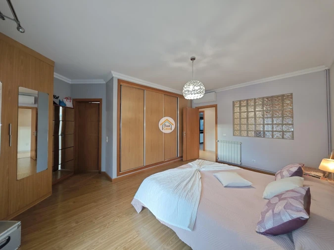 Apartamento T3 para Venda em Olhão Foto 5