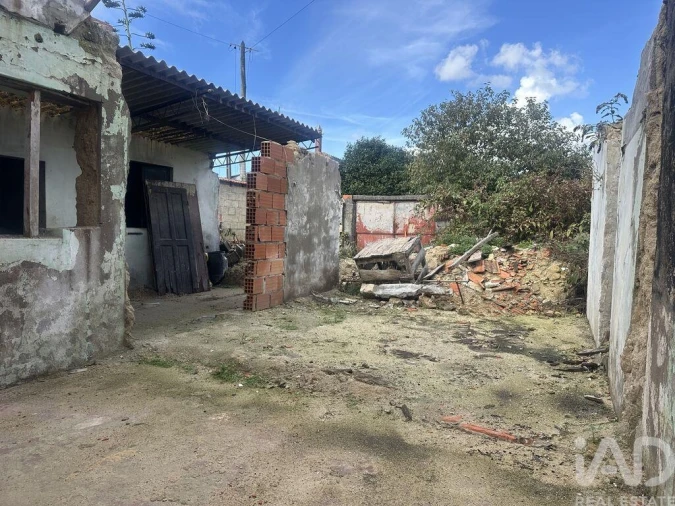 Moradia T2 para Venda em Oliveirinha Foto 6