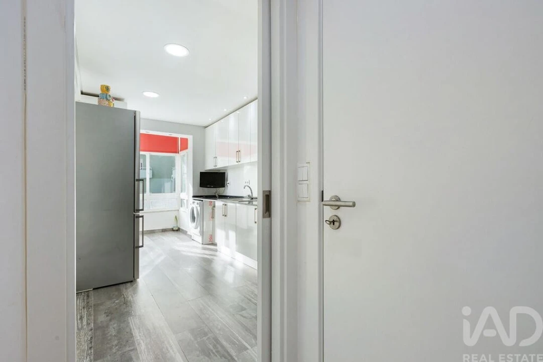 Apartamento T3 para Venda em Seixal, Arrentela e Aldeia de Paio Pires Foto 5