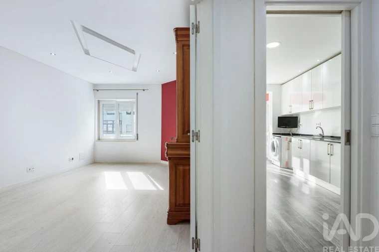 Apartamento T3 para Venda em Seixal, Arrentela e Aldeia de Paio Pires Foto 2