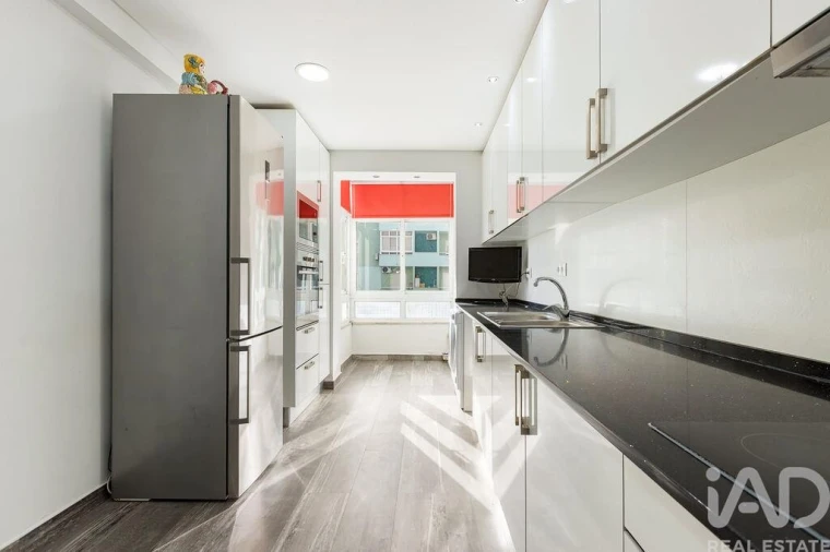 Apartamento T3 para Venda em Seixal, Arrentela e Aldeia de Paio Pires Foto 5
