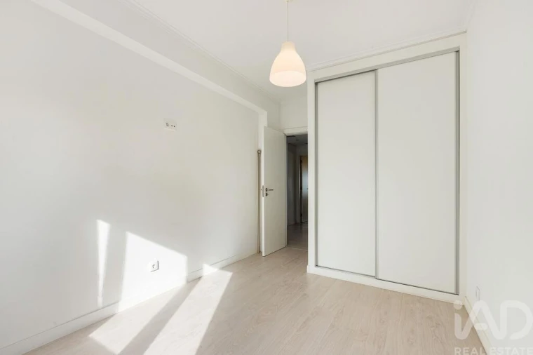 Apartamento T3 para Venda em Seixal, Arrentela e Aldeia de Paio Pires Foto 11