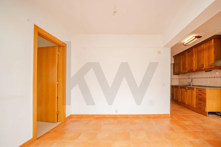 Apartamento T3 para Venda em Carnide Foto 9