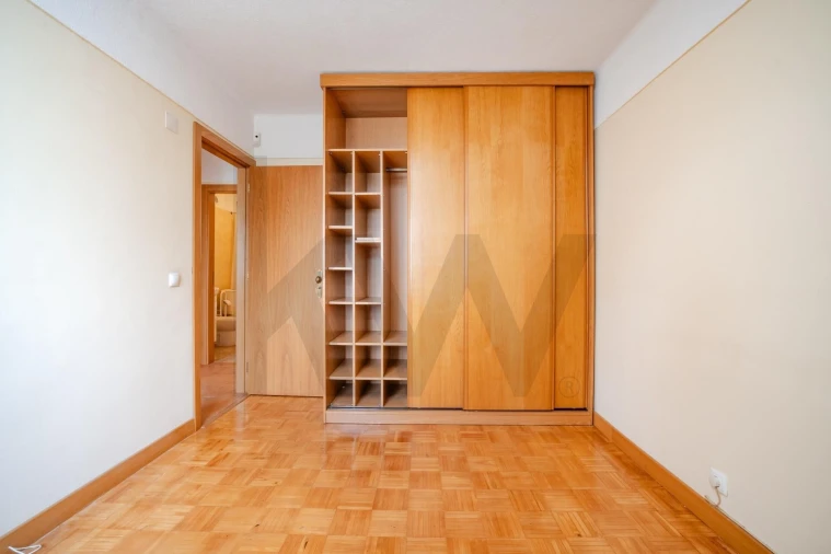 Apartamento T3 para Venda em Carnide Foto 21