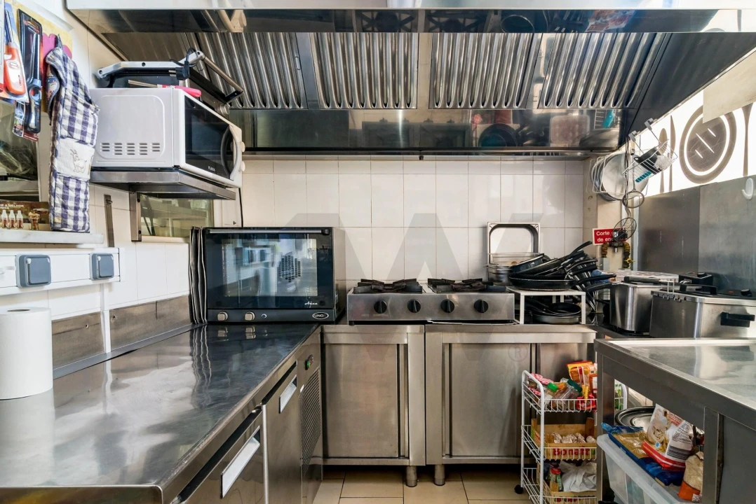 Loja para Trespasse em Algés, Linda-A-Velha e Cruz Quebrada-Dafundo Foto 5