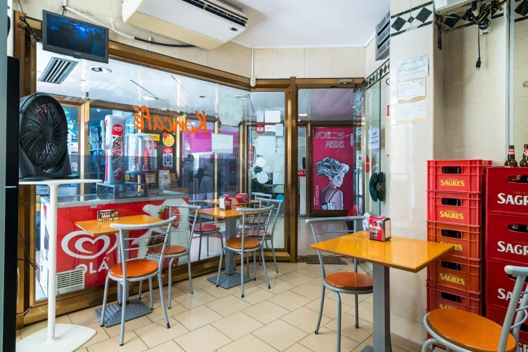 Loja para Trespasse em Algés, Linda-A-Velha e Cruz Quebrada-Dafundo Foto 8