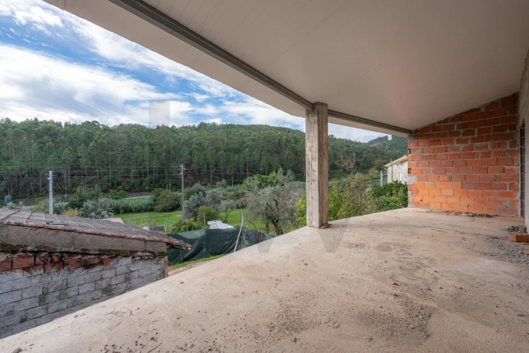 Moradia T3 para Venda em Semide e Rio Vide