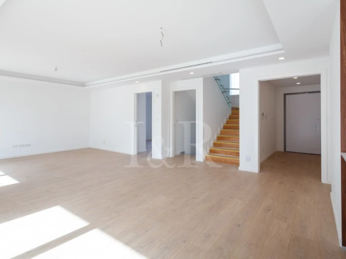 Moradia T4 para Venda em Alcabideche Foto 12