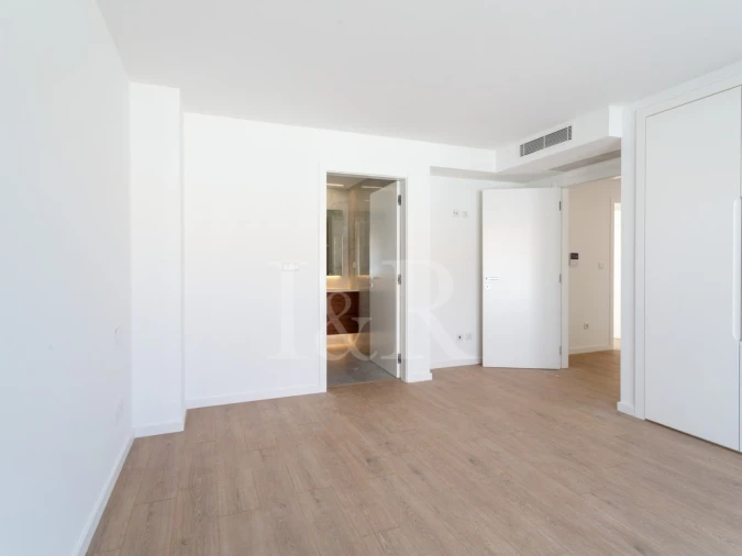 Moradia T4 para Venda em Alcabideche Foto 27