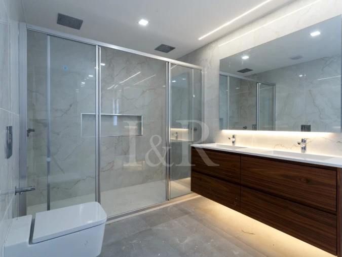 Moradia T4 para Venda em Alcabideche Foto 37