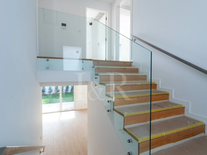 Moradia T4 para Venda em Alcabideche Foto 16