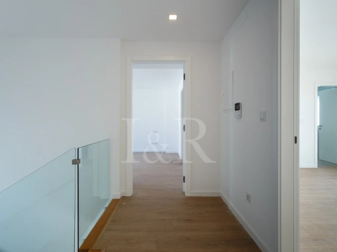 Moradia T4 para Venda em Alcabideche Foto 15