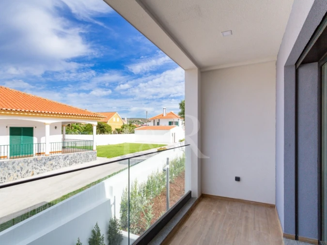 Moradia T4 para Venda em Alcabideche Foto 16