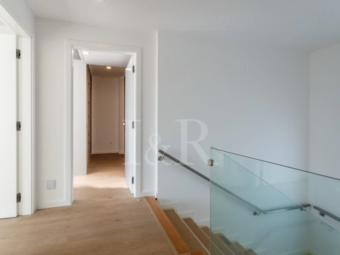 Moradia T4 para Venda em Alcabideche Foto 14