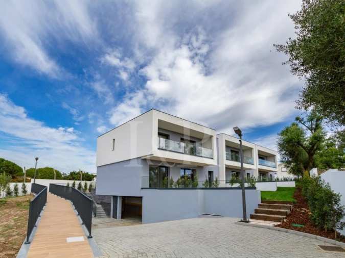 Moradia T4 para Venda em Alcabideche Foto 46