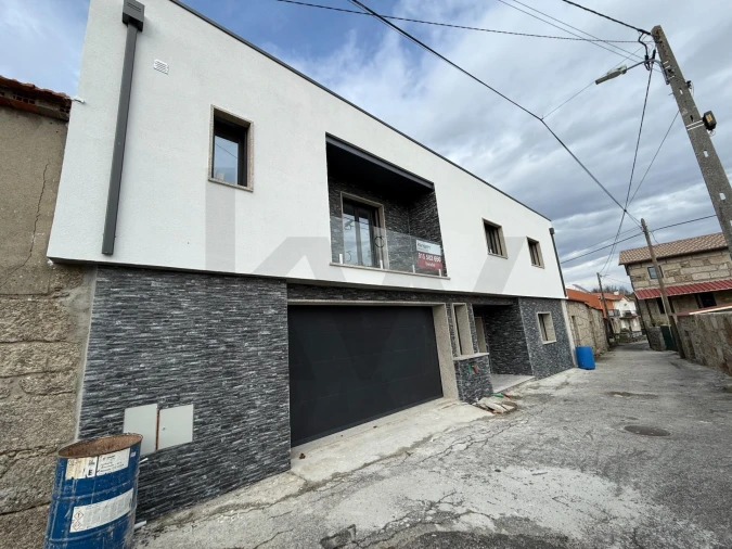 Moradia T3 para Venda em Panoias de Cima Foto 4