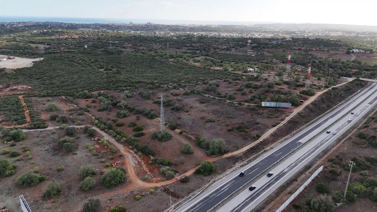 Terreno para Venda em Paderne Foto 4