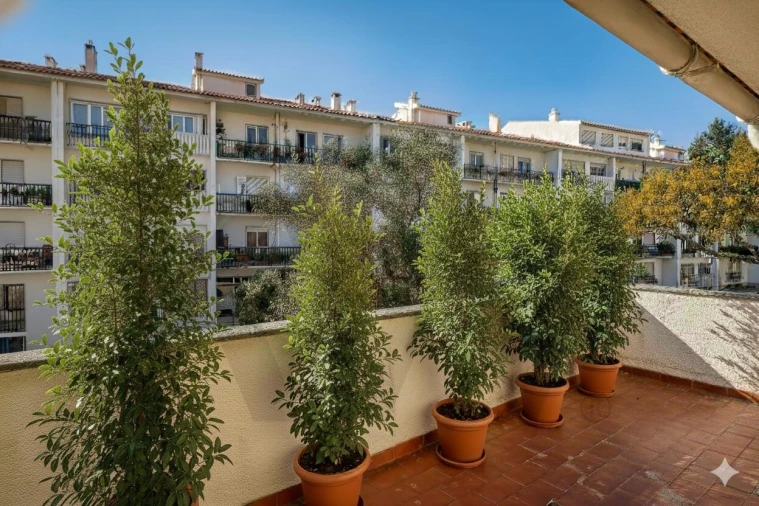 Moradia T4 para Venda em Carcavelos e Parede Foto 22