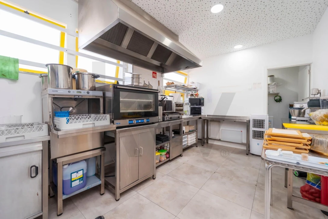 Negócio para Venda em Quarteira Foto 15