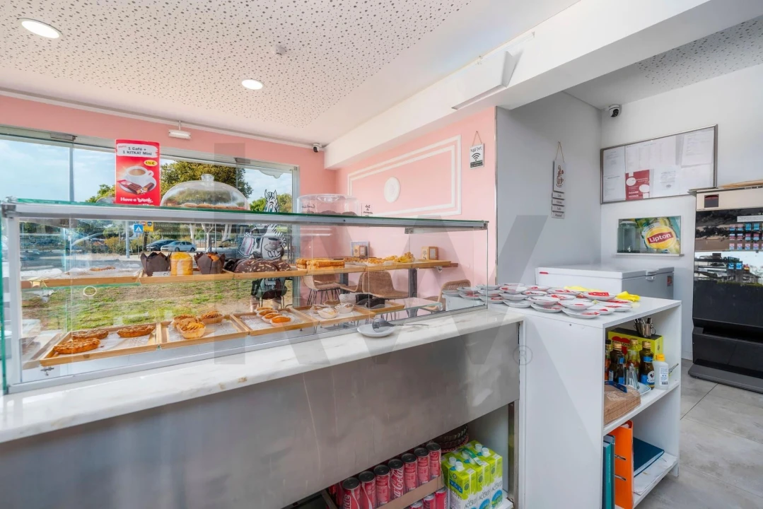 Negócio para Venda em Quarteira Foto 9