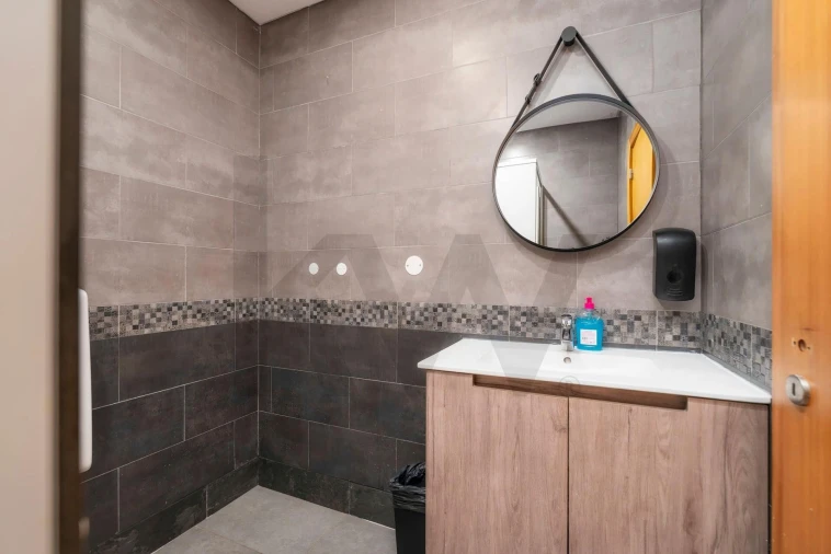 Negócio para Venda em Quarteira Foto 29