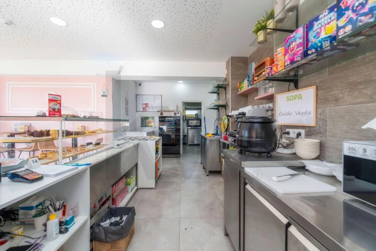 Negócio para Venda em Quarteira Foto 7