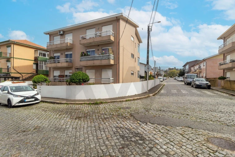 Apartamento T2 para Venda em Aguas Santas Foto 25