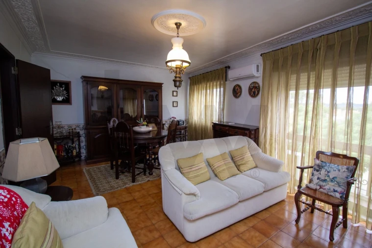 Apartamento T3 para Arrendamento em Almeirim Foto 2