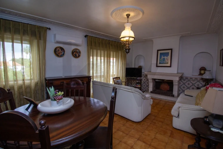 Apartamento T3 para Arrendamento em Almeirim Foto 4