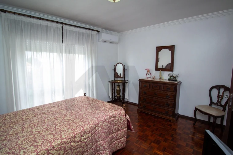 Apartamento T3 para Arrendamento em Almeirim Foto 6