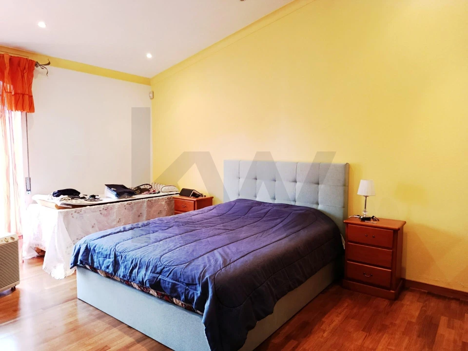 Moradia T3 para Venda em Lajes Foto 12