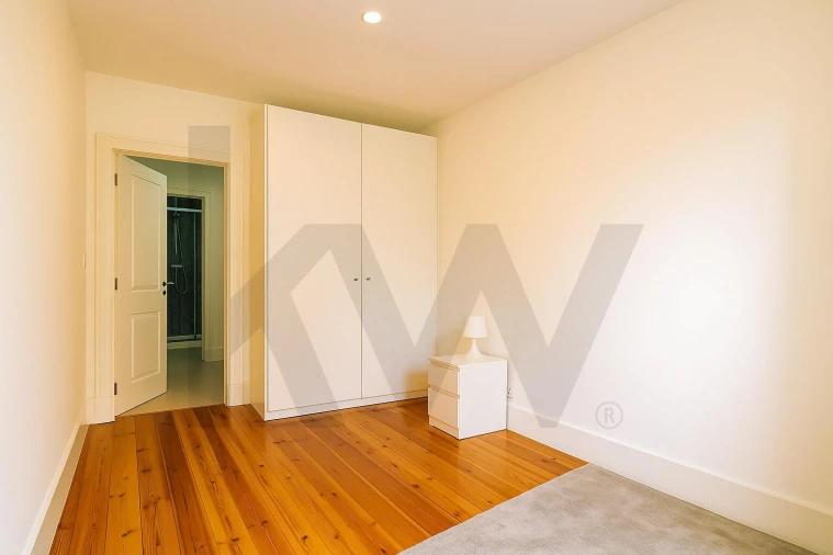 Apartamento T2 para Arrendamento em Santa Maria Maior Foto 8